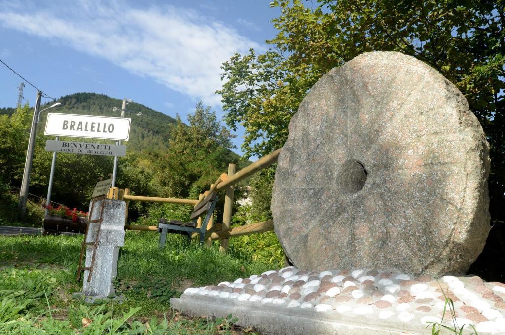 Albergo Ristorante Da Piercarlo Brallo Di Pregola Екстер'єр фото